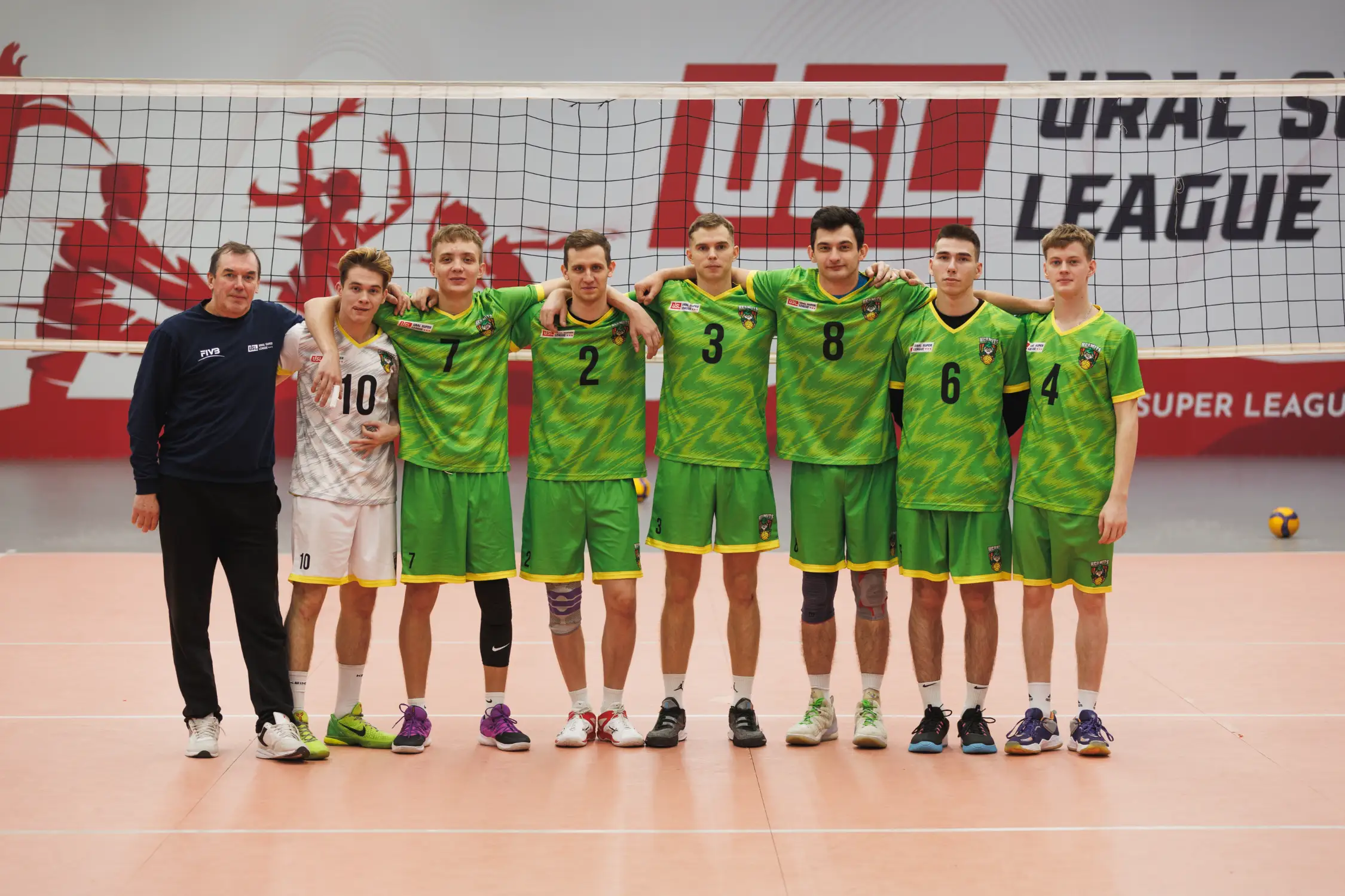 Чемпионы 10 сезона Ural Super League - команда HERMITS
